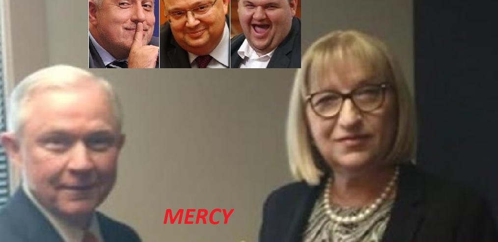 Спасителна операция за Цацаров и Пеевски.