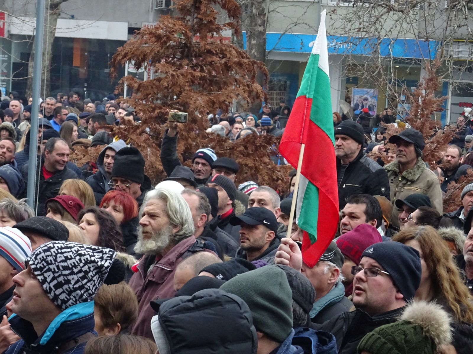 Протестът в Пловдив е пример - как властта не може да управлява кризи