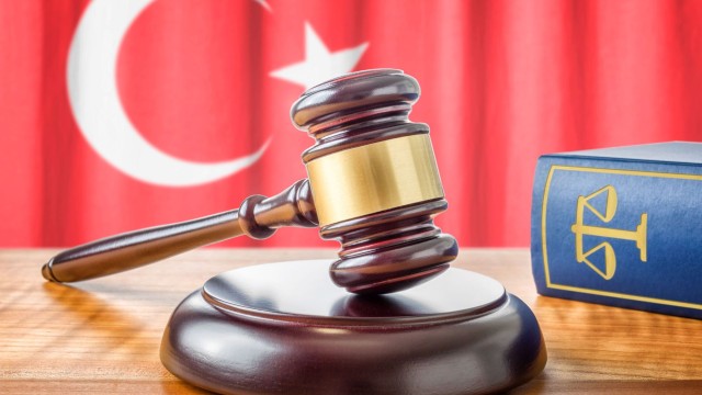 Турция осъди 25 журналисти
