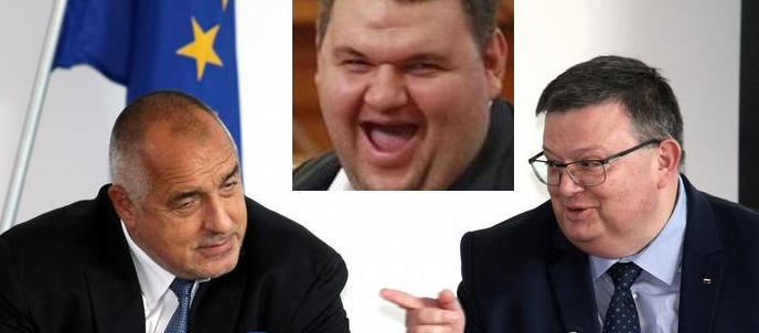 ЕП призовава за ограничения обществените служители да бъдат собственици на медии