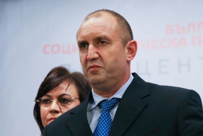 За никого не е тайна, че пружината на българските политически марионетки се навива от Москва