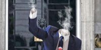 Сълзи при оставката на бившия британски премиер Стармър